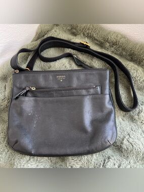 Fossil Black Leather Shoulder Crossbody with Gold Hardware